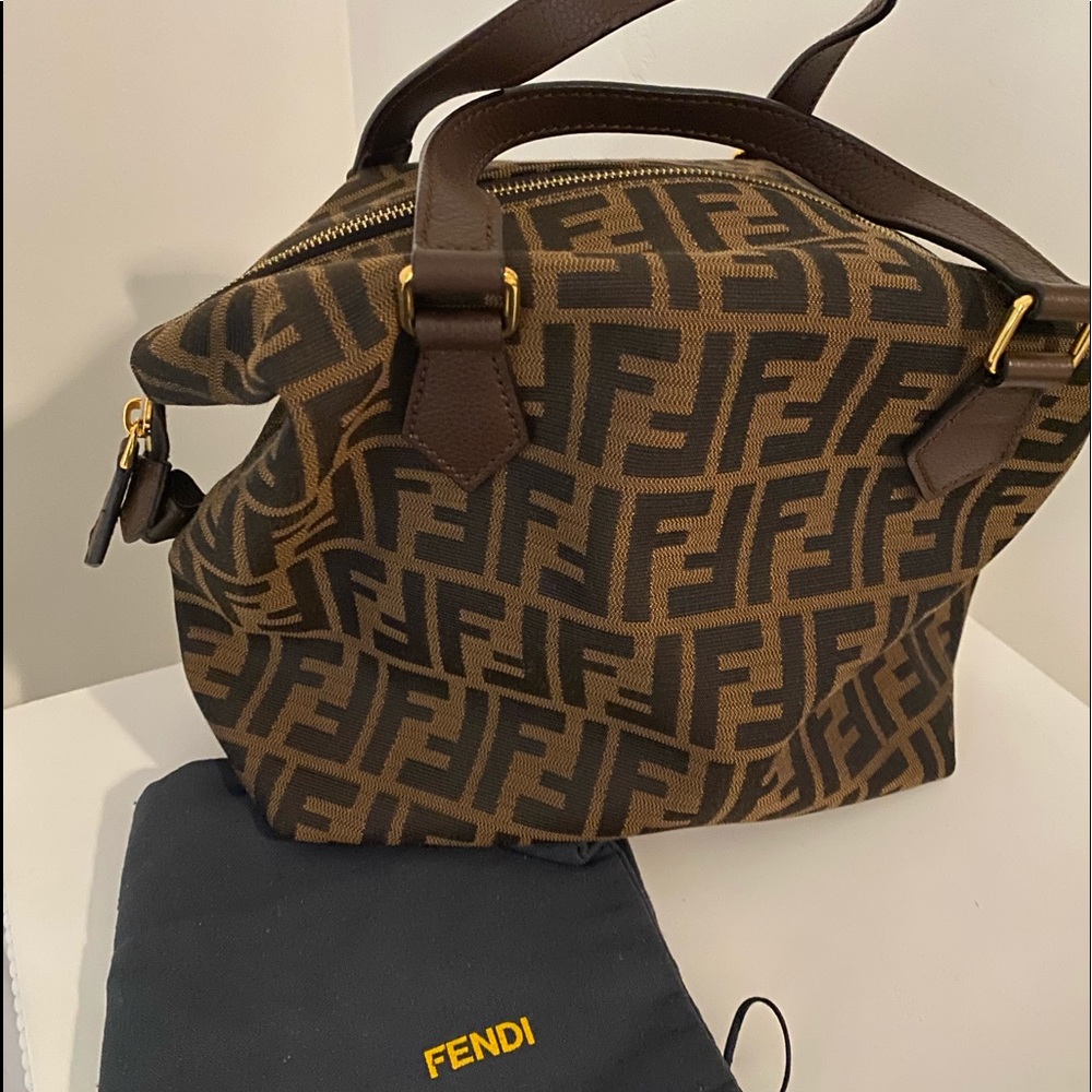 Fendi medium bag beautiful 😻